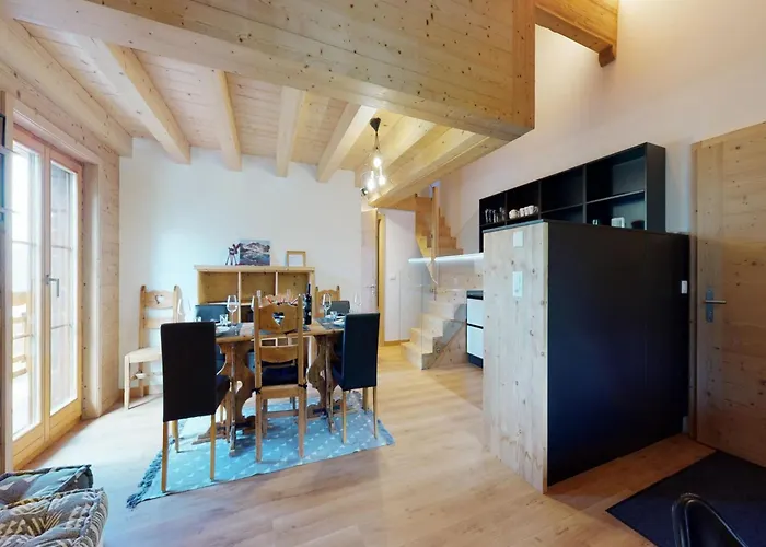 公寓 Ski-in Ski-out Prarion Slopes